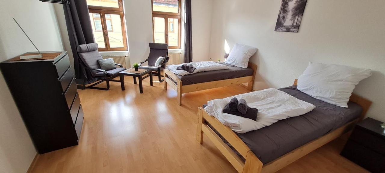 Cozy 2 Room Apartment In Magdeburg Eksteriør bilde